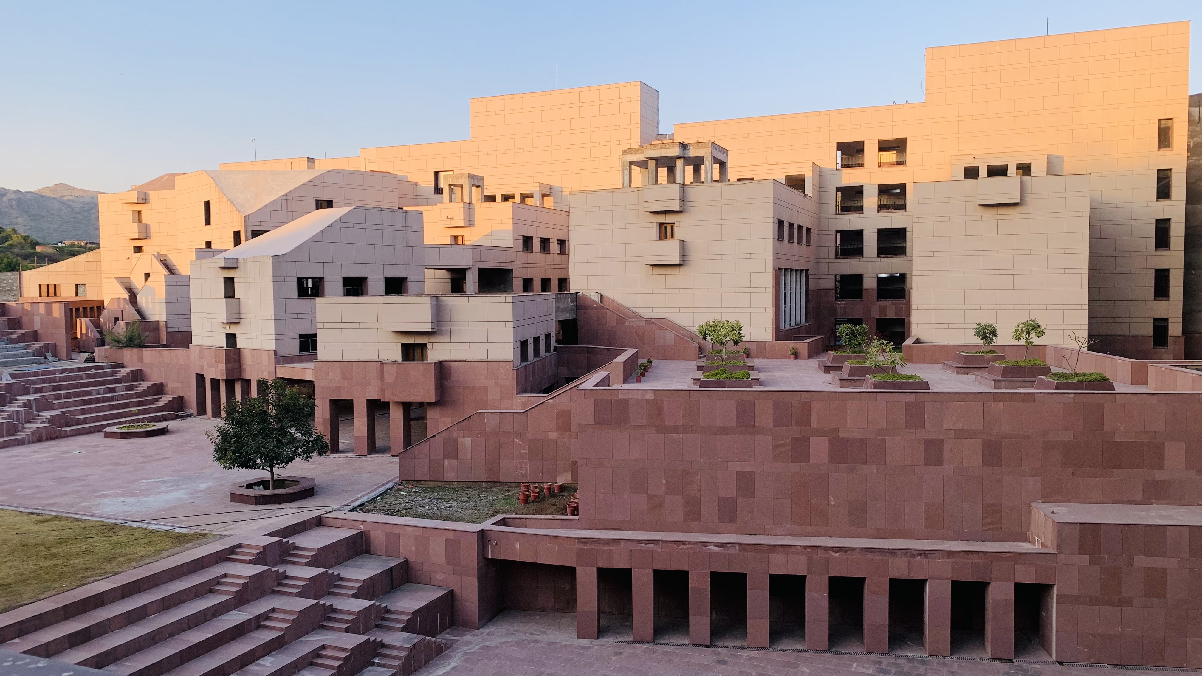 Indian Institute of Management (IIM) Udaipur Thumbnail 2